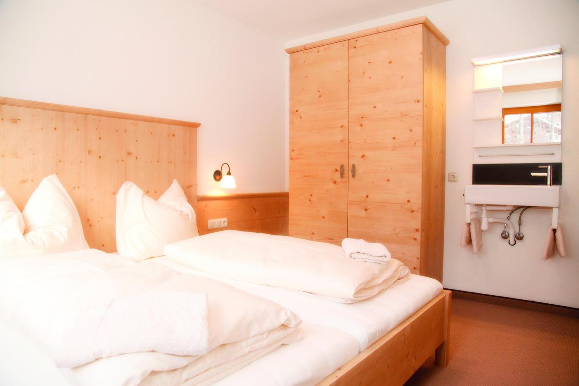 Appartements Stockinger กรอสซาร์ล ห้อง รูปภาพ